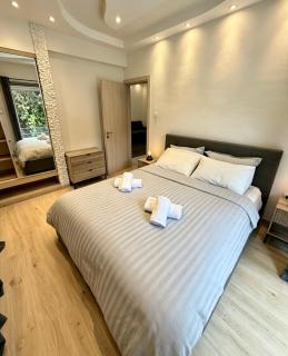 The locals Vouliagmeni square apartment - 5