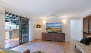 Spacious home with pool in Kippa-Ring - 0