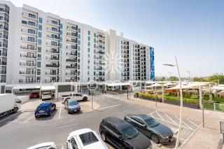 Scandi-Style 1 BHK Apt Yas Island City View - 8
