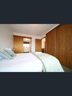 Platypus Heaven Waratah Waterfall Retreat Unit 3 Free Pay TV Free Bottle Wine - Waratah - 6