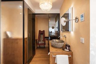 VIKTORIAS Home VIKTORIA - by AlpenLuxus Collection - 7