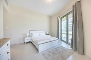 Sophisticated 1br Apt at AjwanTower - 9