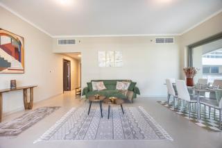 Sophisticated 1br Apt at AjwanTower - 5