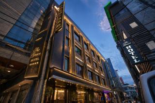 Hotel Premium Lee Premier Delhi Airport With Free Airport Pic Up - 1