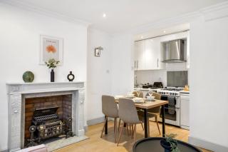 Small 1 bedroom flat - 8