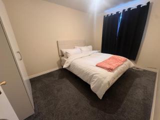 4BR- Garden- Parking- WiFi- Near uea and nnuh - 4