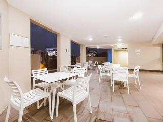 Compact CBD Studio | Pool & Gym Access - 2