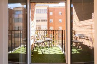 Charming Apartment with Terrace - 9