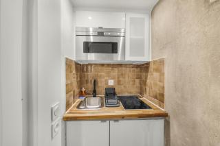 Prime Latin Quarter 1BR - Cozy Paris Stay NetFlix - 3