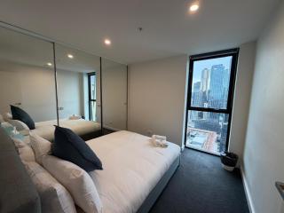 Modern apartment in Southbank, Australia - 4