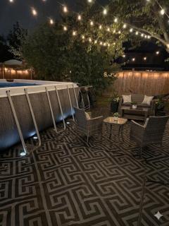 Superb in the suburbs - 8