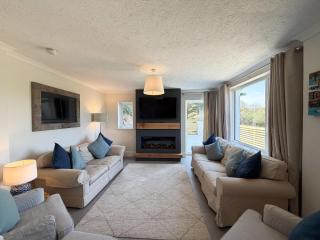 Maytree Cottage - 4 Bedroom Holiday Home - Tenby - 2