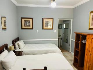 Phumulani Lodge Kameeldrift - 8