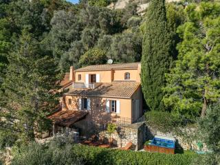 LA VILLA avec vue panoramique sur la Mer - Parking privé - Jacuzzi - 9