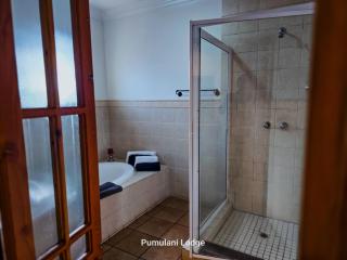 Phumulani Lodge Kameeldrift - 1