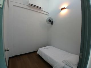 Bayu Senja Homestay - 0