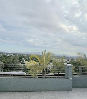 Maison Blanc et Noir Rooftop Pool Kingston 8 - 1