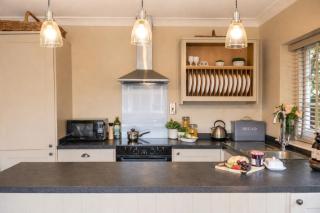 The Coach House - 7