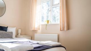 The Canal House 2BR Central Garden Parking - 7