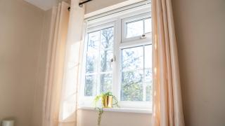 The Canal House 2BR Central Garden Parking - 9