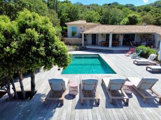 Villa Giuliaca piscine chauffée, calme, vue spectaculaire, proche des plages - 9