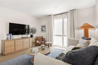 Tide House - Unit B Modern Seaside 1BD w Parking - 9