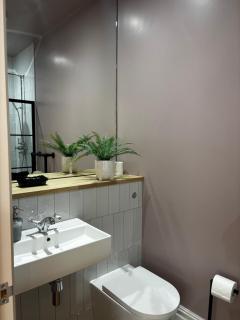 New! Seaview Apartment on Torquay Harbour - 7