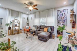 Boho Home w/ Deck & Yard in Republic, Pets Welcome - 0