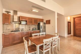 2br Apt 5 guests Balcony & Jacuzzi Sublime - 2