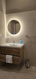 Elegance Lux Living 207 - 0