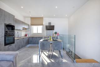 Luxury duplex apartment with sun terrace and jacuzzi SDIN1-1 - 2