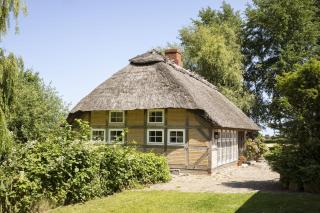 Urgemütliche Reetdachkate mit großem Kamin und Sauna - 5