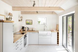 Urgemütliche Reetdachkate mit großem Kamin und Sauna - 4