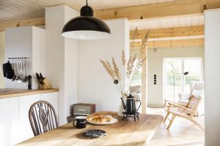 Entzückende Reetdachkate am Feldrand mit Kamin - 1