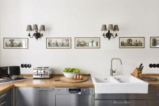 Großzügiges Landhaus in Ostseenähe mit großem Garten, Ofen und Sauna für 12 Personen - 1