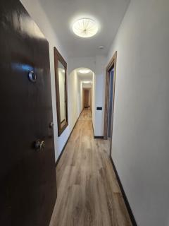 Comfort Stay-Private Apartment Near Barcelona, Airport - 3