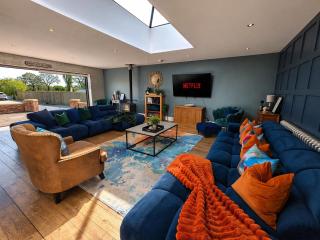 The Stables Luxury House with Hot tub - 1