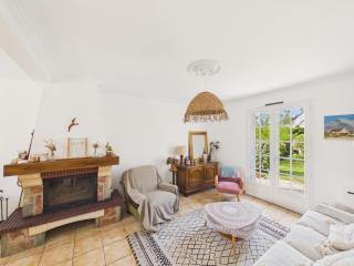 Maison chaleureuse pour 7 avec jardin - 5