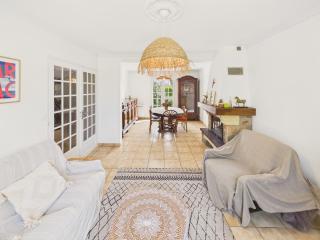 Maison chaleureuse pour 7 avec jardin - 4
