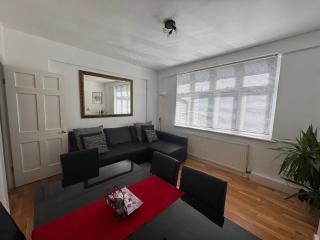 Bright Balham Apartment - 4