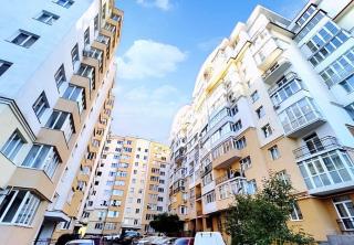 Svyatoslava Central Lviv - 6