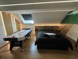 Studio détente, sdb privative, billard, air soccer - 4