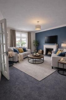 Family, Contractor & Business Stays, 4 Bedrooms, Ample Parking, Near Chester - 0