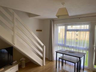 Superb Chalet Close To Hemsby Beach, Sleeps 5 Ref 18076B - 1