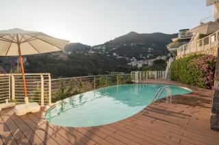 5 Minutes from the Beaches Relax by the Pool - 9