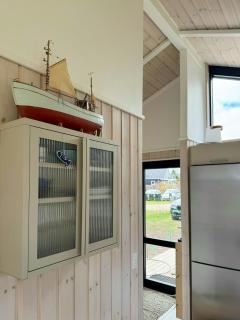 Holiday Home On Large Nature Plot Near The Beach - 4