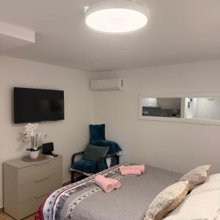 La Casa di Varos Old Town Apartments - 9