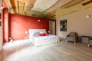 OLIVOLA APARTMENTS - 9