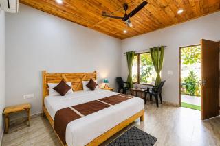 The Evergreen Hotel - 5