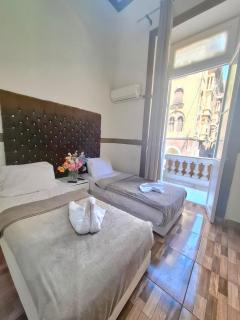 THE velvet HOUSE - 0